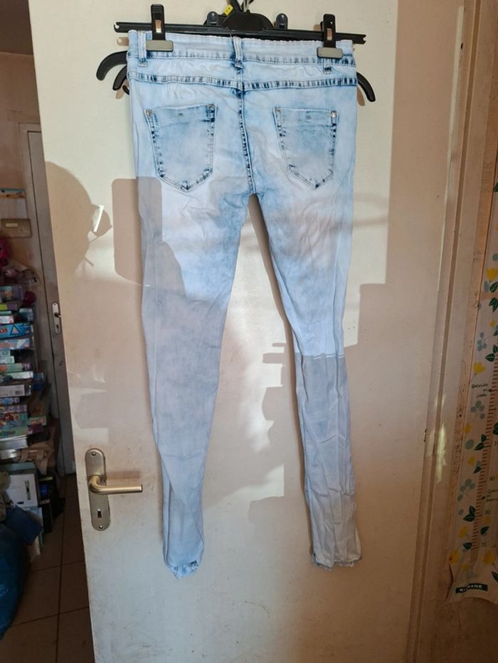 Jeans troué dentelle 36 - photo numéro 3