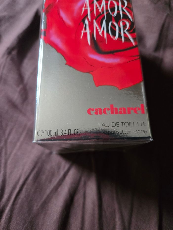 Parfum amor amor cacharel neuf - photo numéro 2