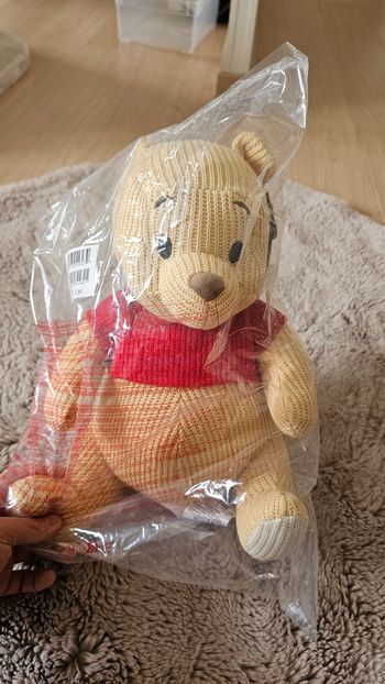 Winnie l’Ourson – Peluche 100 Ans Édition Limitée (7 500 ex)
