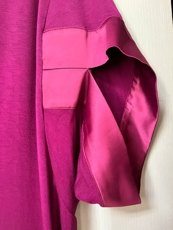 Superbe robe fuchsia foncé, St-Martins, coupe originale mais simple , Taille 40 - photo numéro 7