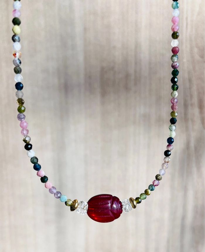 Collier amulette scarabée Grenat, Tourmalines et Cristal de Roche - photo numéro 2