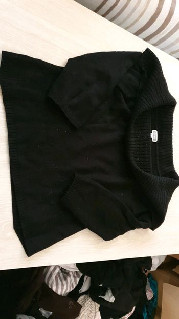 Pull épaule dénudé