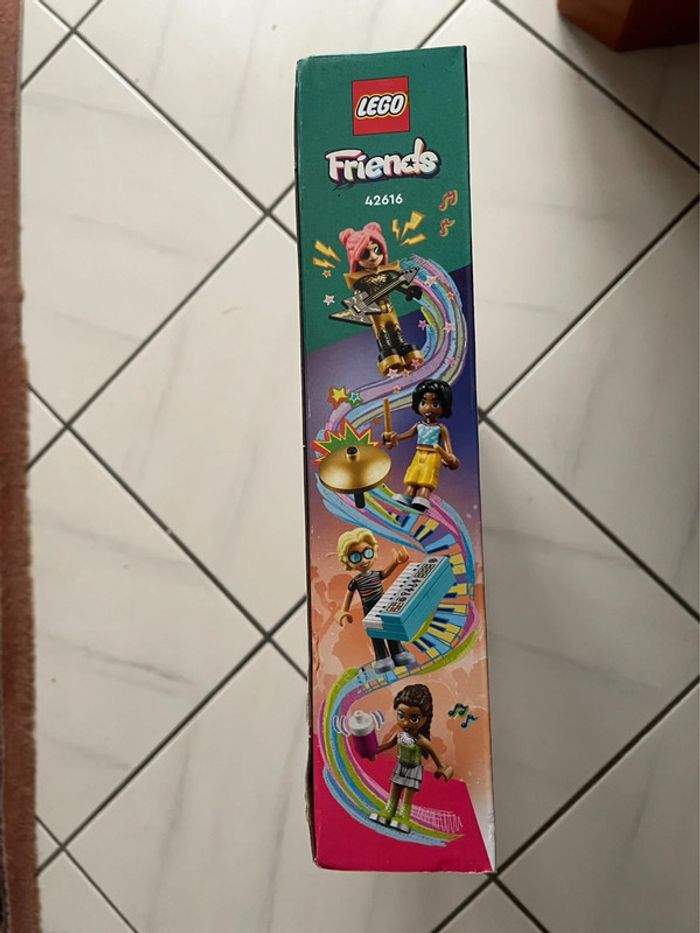 Boîte LEGO Friends 42616 Neuve - photo numéro 6