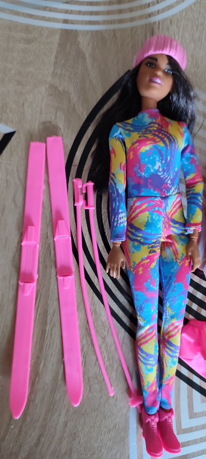 Poupée barbie skieuse - photo numéro 4