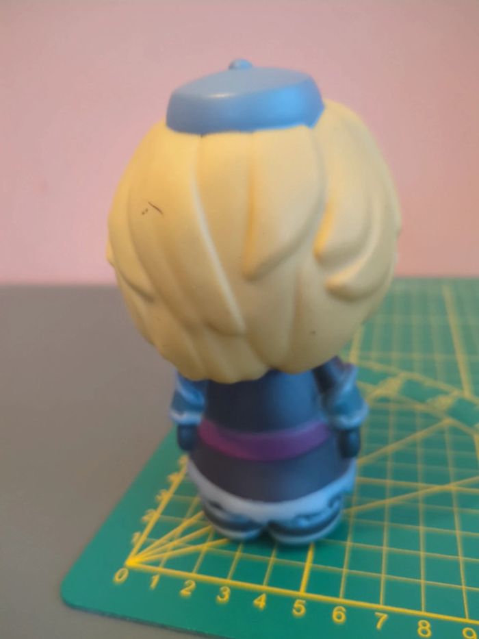 Figurine Disney Reine Des Neiges - photo numéro 2