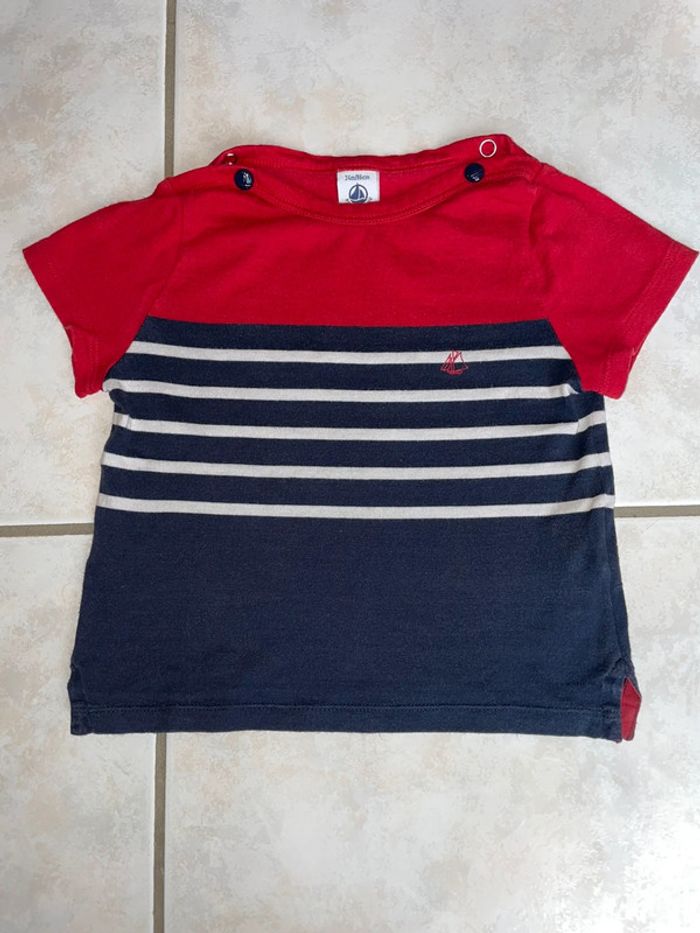 Tee shirt Petit Bateau 24 mois