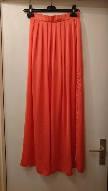 Jupe longue légère corail effet satiné