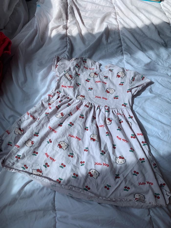 2 robes Hello Kitty - photo numéro 4