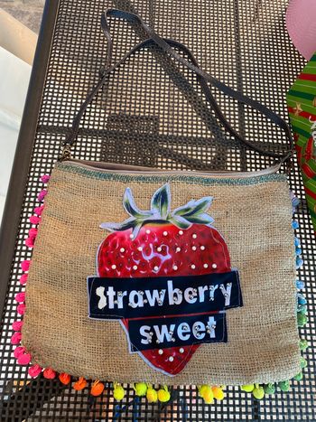 Grand Sac créateur  pochette avec lanière  neuf original, toile, jus, café do Brazil neuf