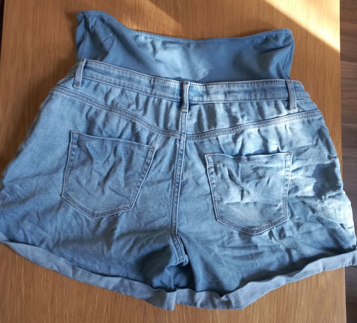 Short de grossesse - photo numéro 3