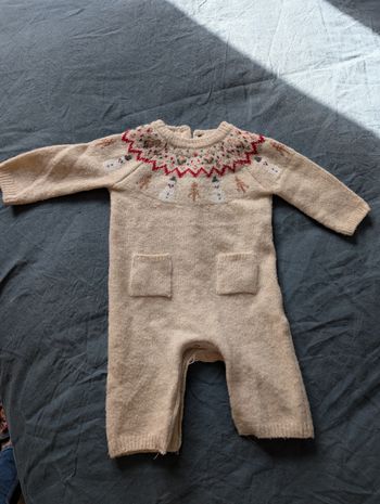 Combinaison chaude motif hiver en 6 mois . Kiabi 