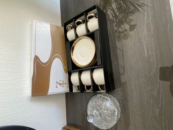 Lot coffret tasses et bonbonnière 