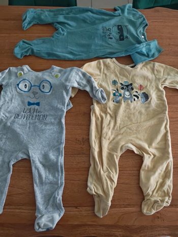 Lot de 3 pyjamas velours 12 mois
