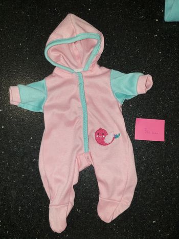 Combinaison pour poupée