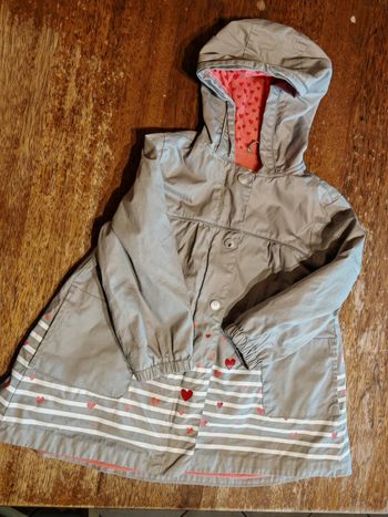 Veste fine imperméable fille - taille 5 ans