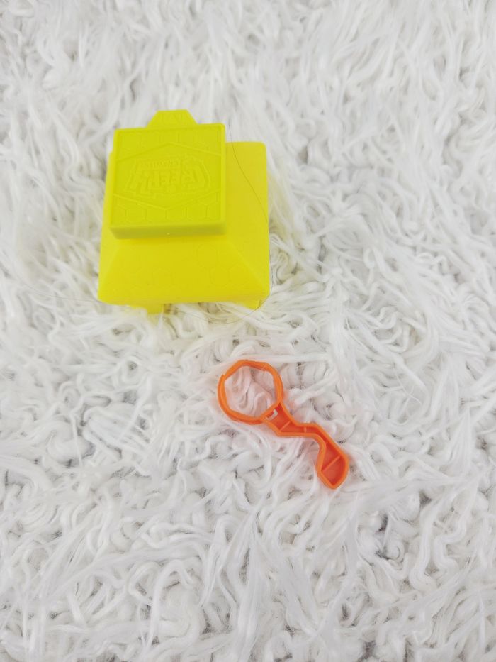 Monster Lab laboratoire de monstres marque Giochi Preziosi 🎅 - photo numéro 3