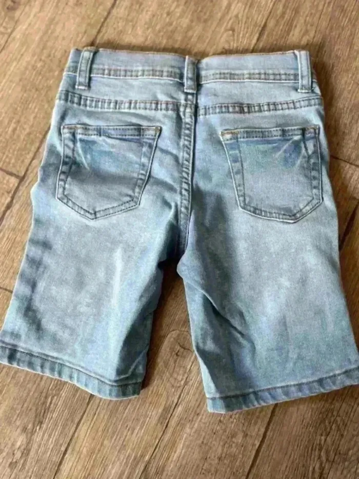 Short 4/5 ans - photo numéro 3