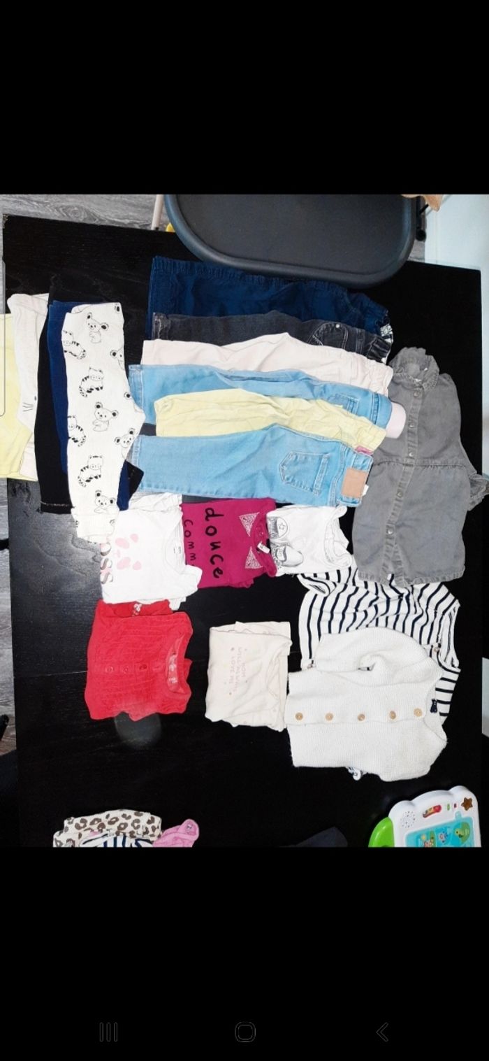 Lot vêtements fille 12mois