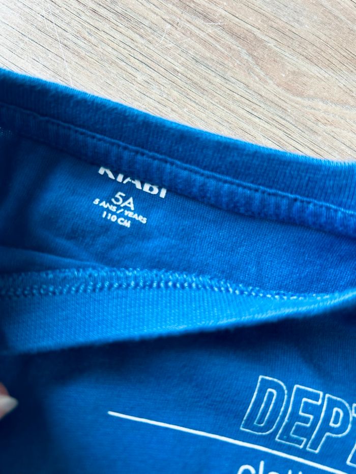 Teeshirt manches courtes bleu écriture rouge 5 ans - photo numéro 3