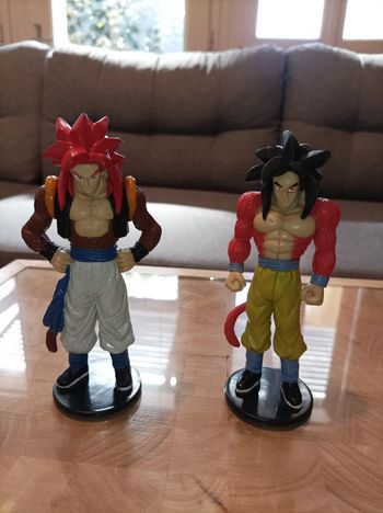 Lot de 2 figurines Dragon Ball GT – Goku SS4 et Gogéta SS4