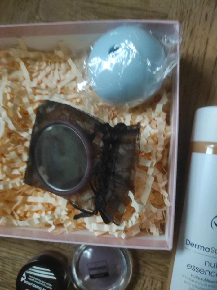 Lot beauté maquillage neuf - photo numéro 5