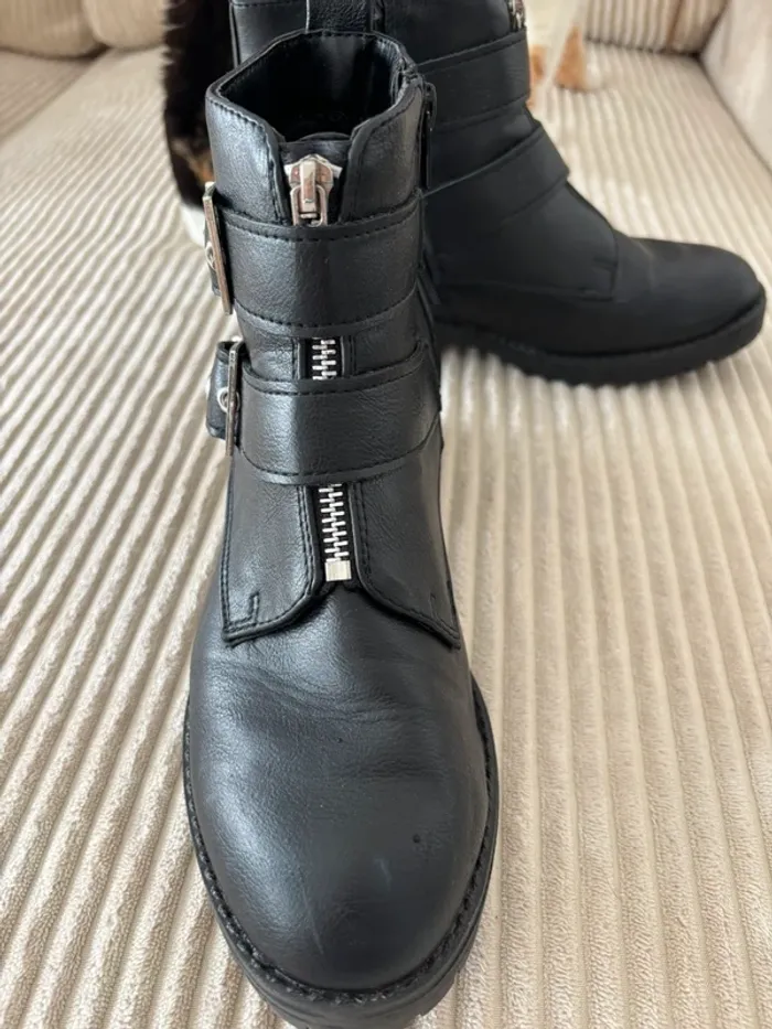 Bottines taille 37 - photo numéro 2