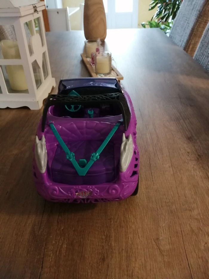 Voiture monster high - photo numéro 4