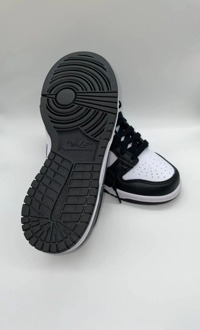 Nike Dunk Low Black And White Panda - photo numéro 4