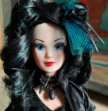 Doll Steffi Love Mystic Girlz Simba Gothic Lolita