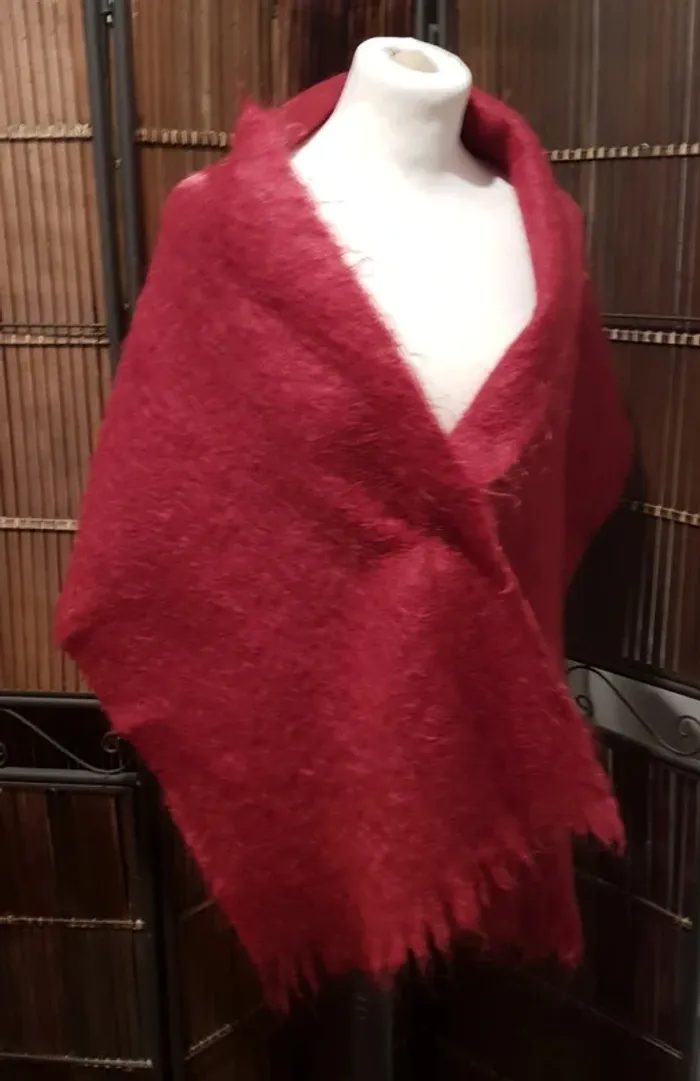 Très beau et chaud châle Vintage "St Michael" Mohair et laine - photo numéro 2