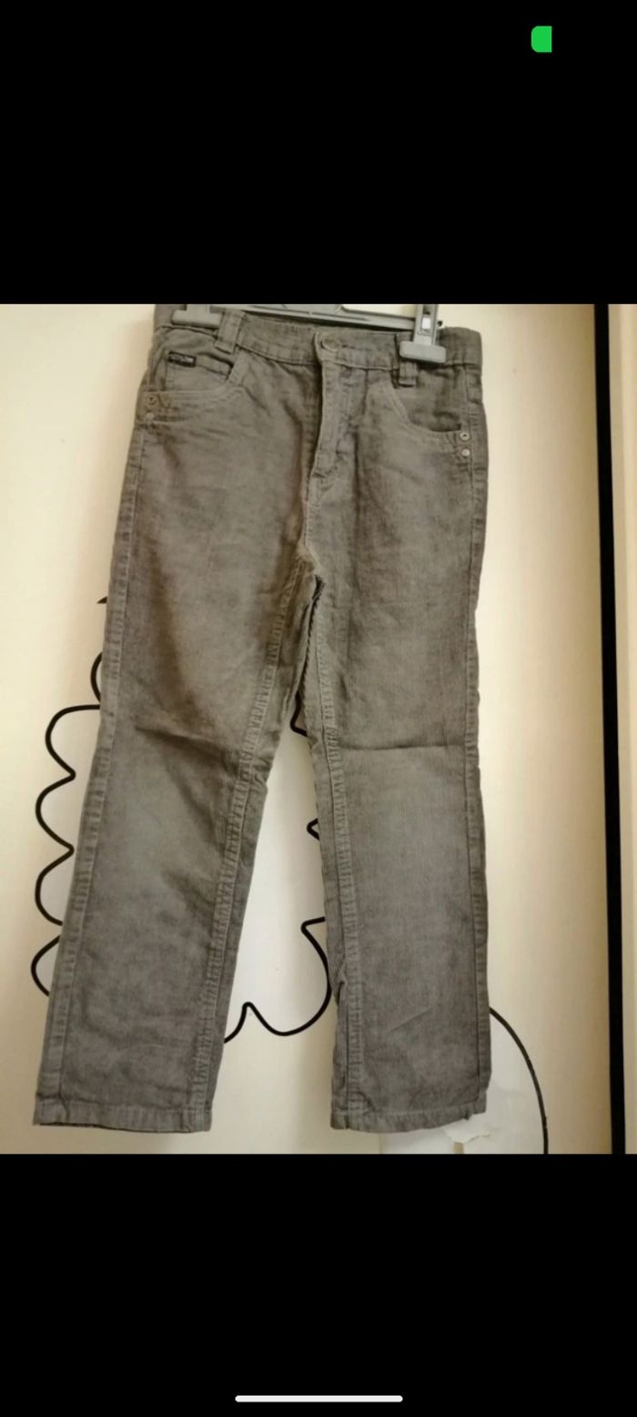Beau pantalon NKY velours côtelé marron. Taille 8 ans - photo numéro 4