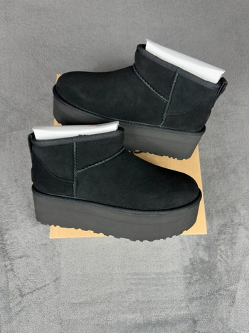 Ugg Ultra Mini taille 38