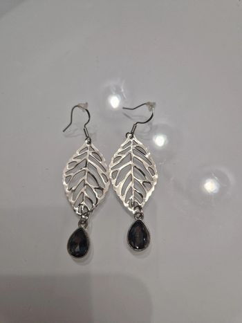 Boucles d'oreilles neuves