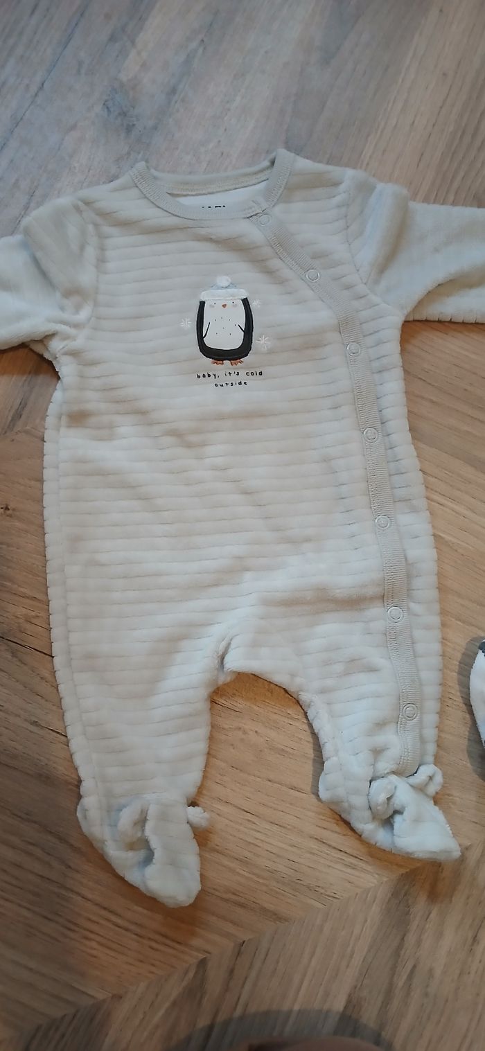 Lot pyjamas velours - photo numéro 3