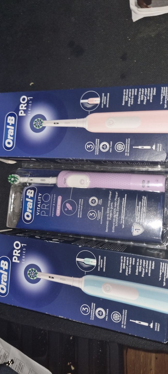 Lot oral b à 55euros non négociable - photo numéro 3