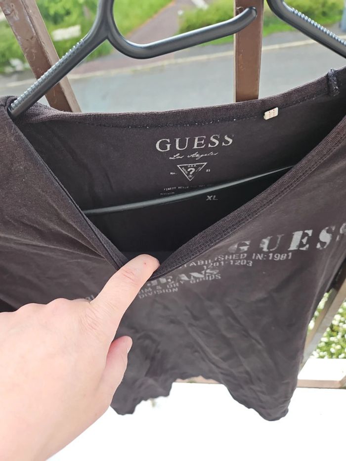 Tee shirt guess - photo numéro 2