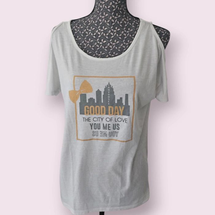 T-shirt marque Inconnu