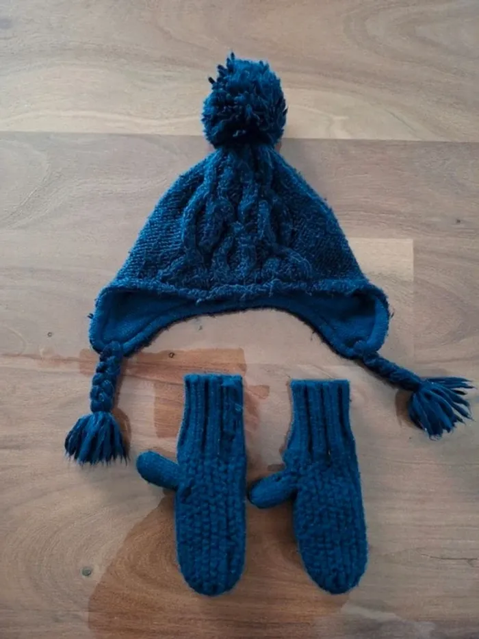 Lot bonnet et gants garçon Kiabi 2 3 ans
