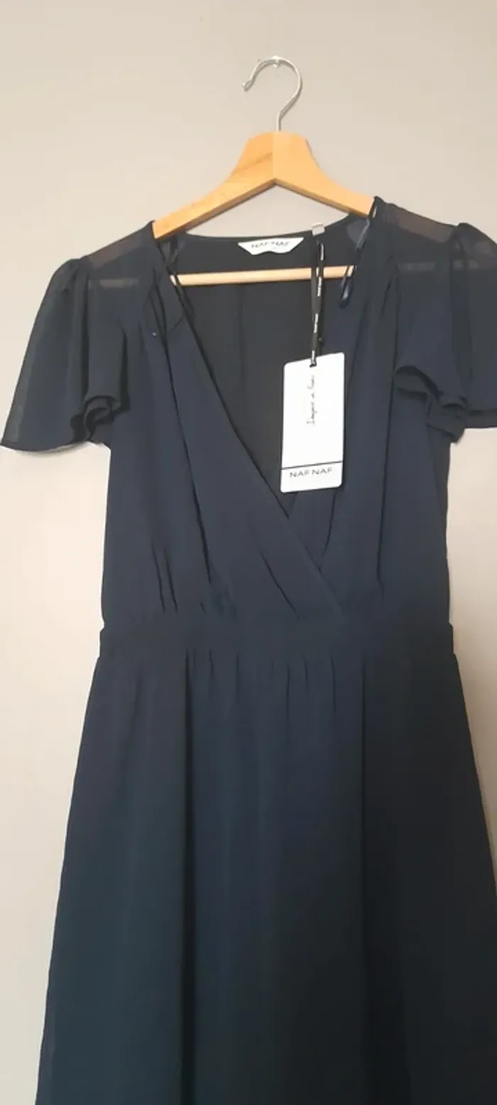 Robe fluide en cœur croisé - photo numéro 2