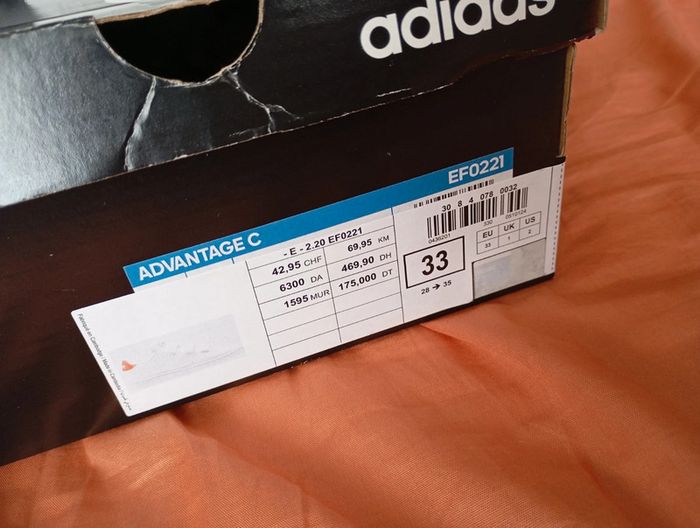 Neuf adidas 💖 basket a scratch pointure 33 rose et blanc advantage C - photo numéro 2