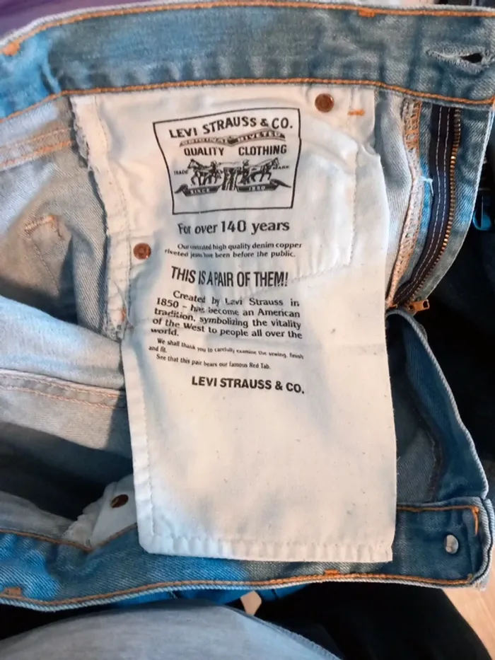 Lot 2 jean un Levis ET 1Lee cooper - photo numéro 5