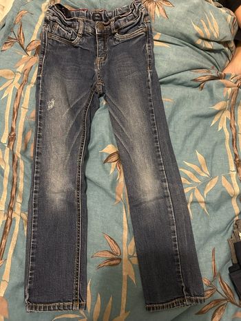 Jeans skinny fit avec effet usé Kiabi 8 ans