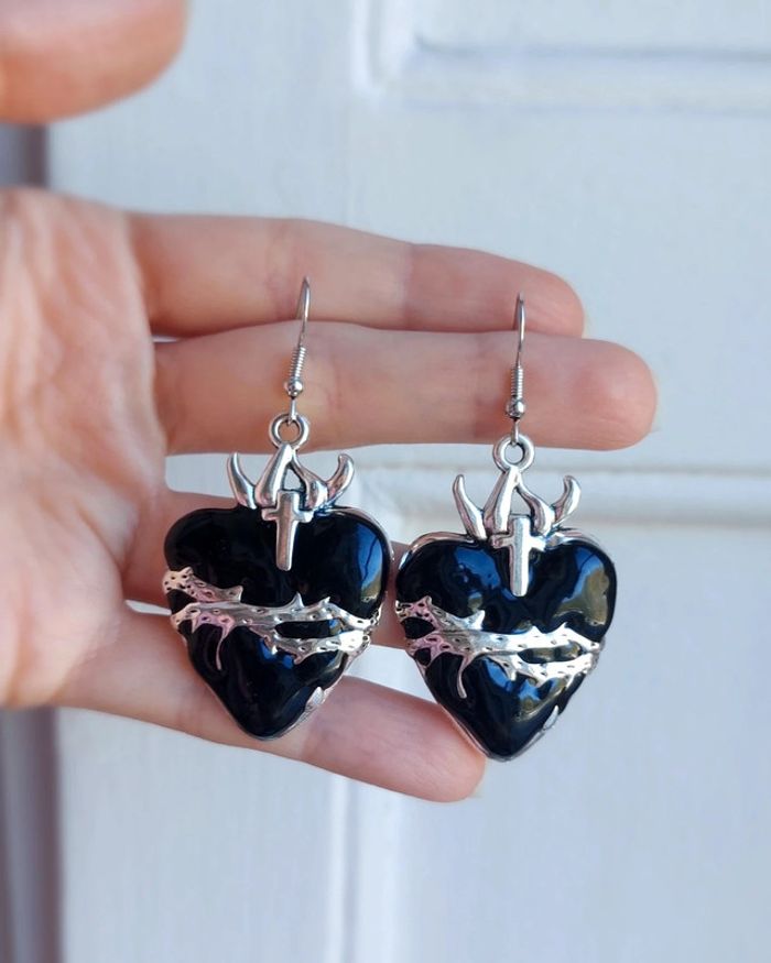 Boucles coeurs gothiques