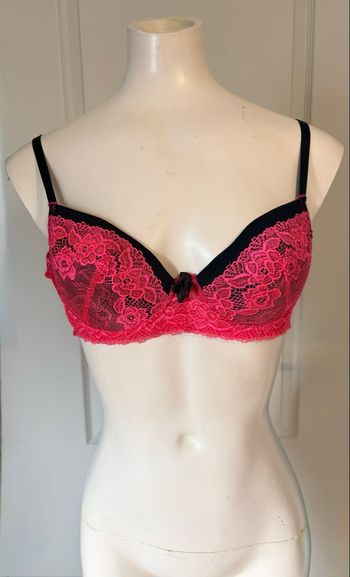 Soutien-gorge noir & rose vif dentelle – 90B – Armatures & Rembourrage – TBE