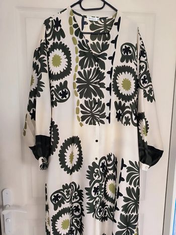 Robe fleurie kaki beige