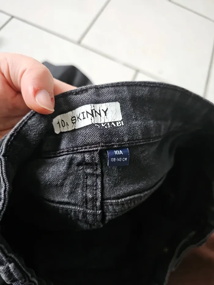 Jean skinny noir kiabi 10 ans - photo numéro 3
