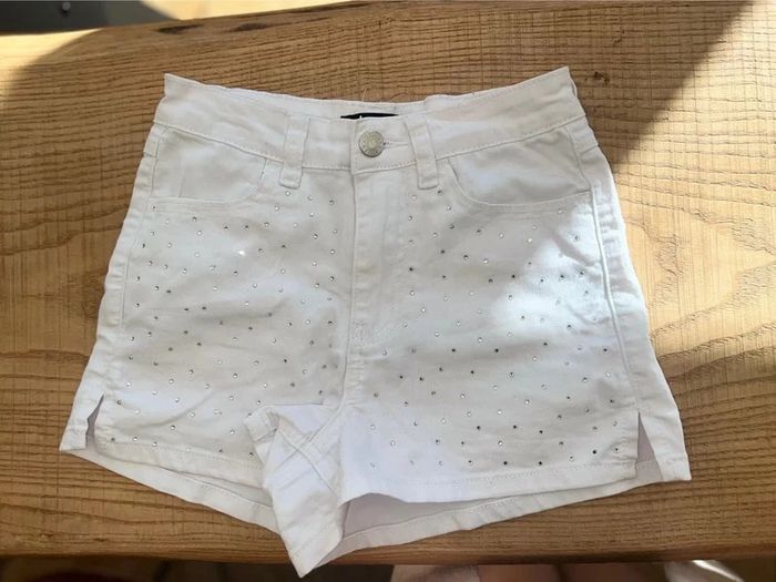 Short taille 32 12 ans blanc Jennyfer à strass été jean