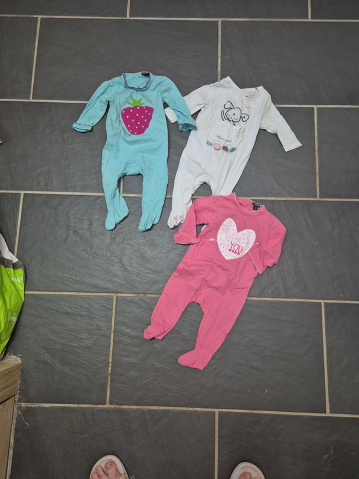 Lot 3 pyjamas legers