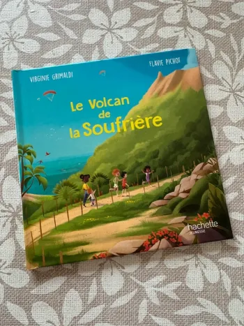 Le volcan de la soufrière 📚
