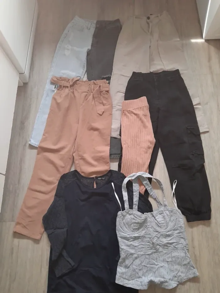 Gros lot vêtements jeune femme - photo numéro 3